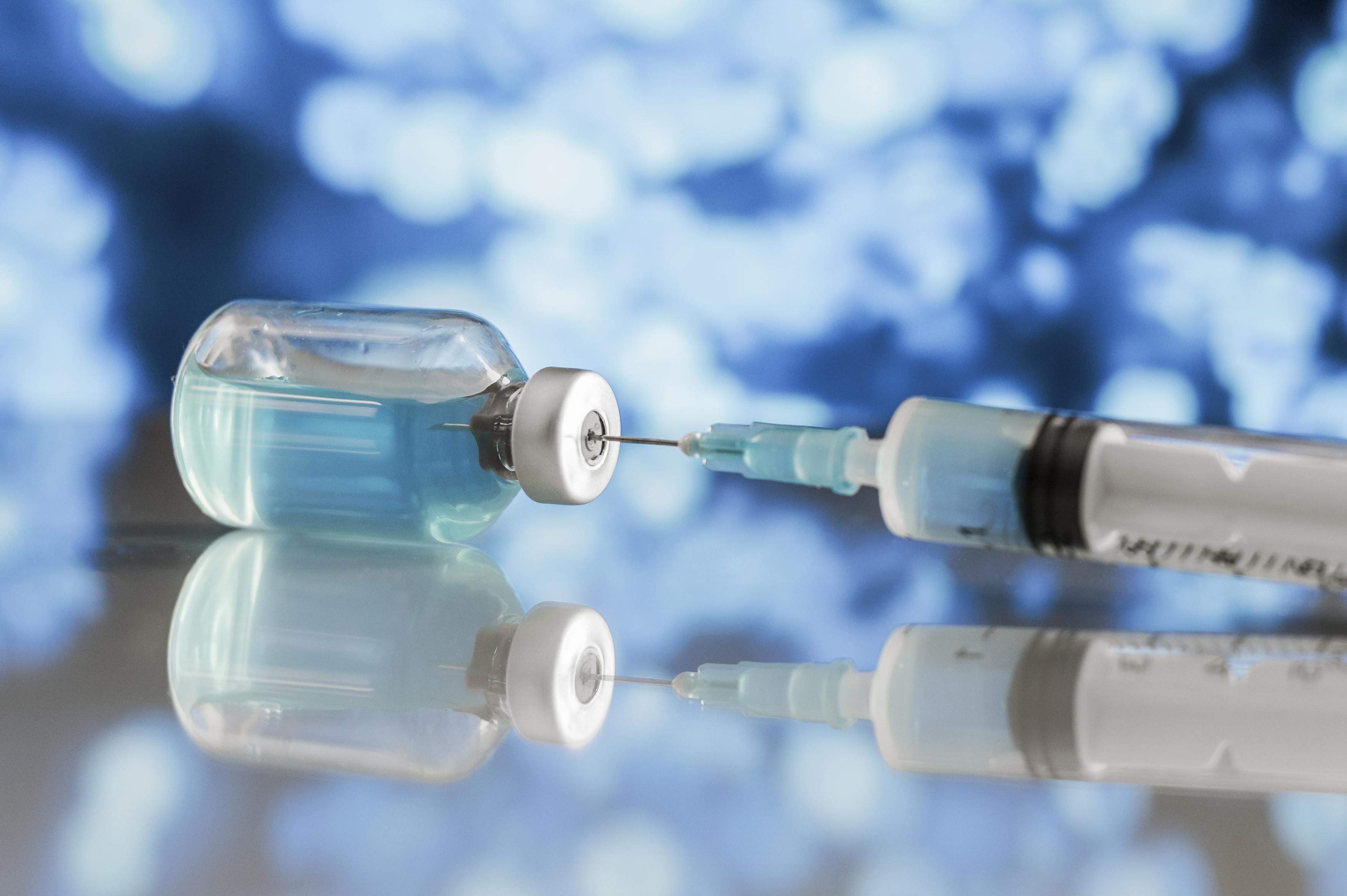 Avrupa Komisyonu, hastalık riski yüksek olan yetişkinler için Pfizer'ın RSV aşısını onayladı